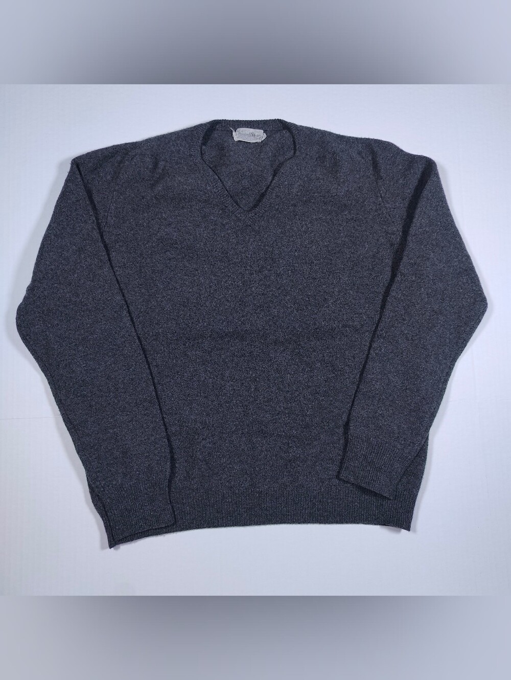 Vintage Bernhard Altmann Mens Gray 100% Washable Wool V Neck Sweater Sz 46 (XL)
